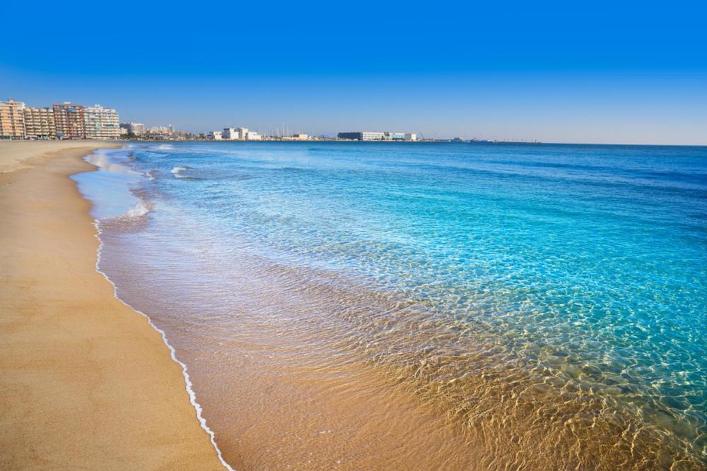 Céntrico apartamento con todo a estrenar en la playa Santa Pola Esterno foto